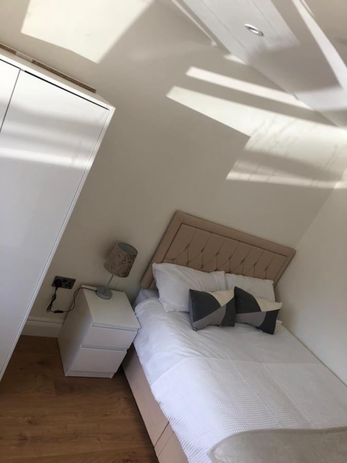 5 Bedroom House In 奥平顿 外观 照片