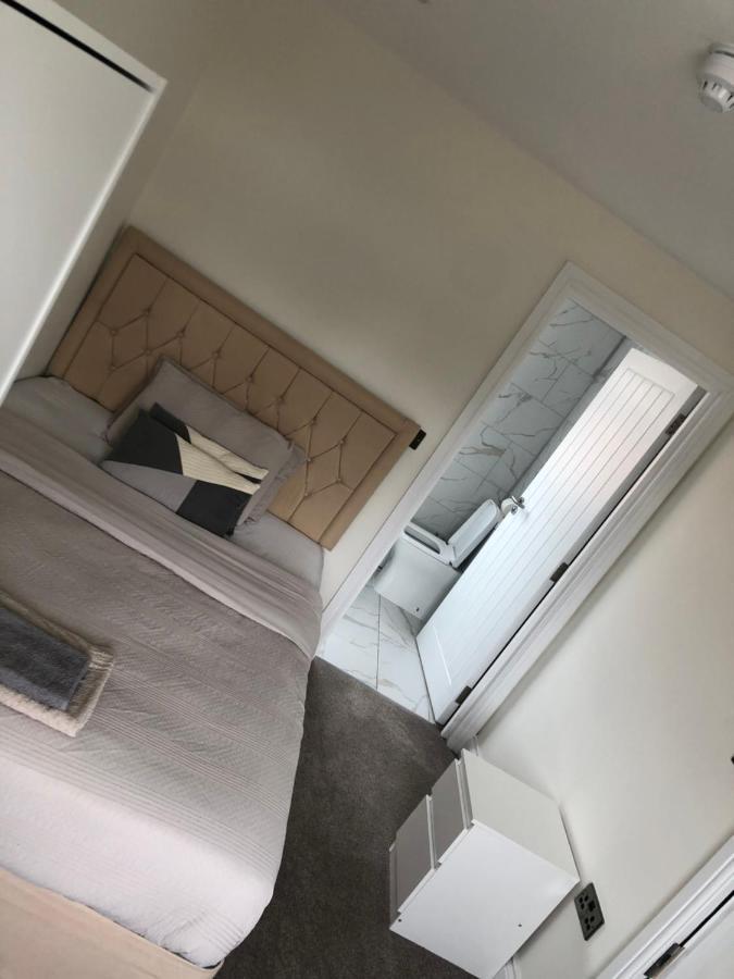 5 Bedroom House In 奥平顿 外观 照片